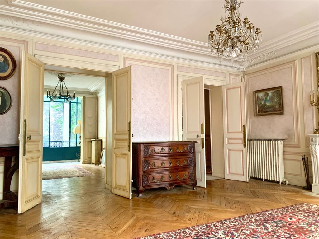 appartement 6 pièces en vente sur PARIS (75006)