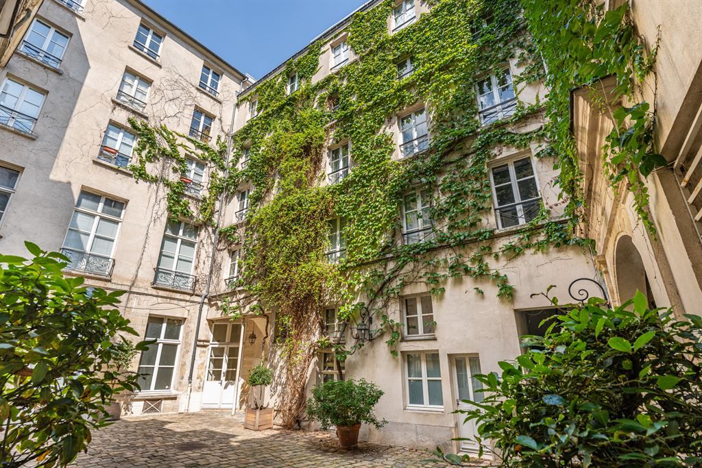 appartement 2 pièces en vente sur PARIS (75004)